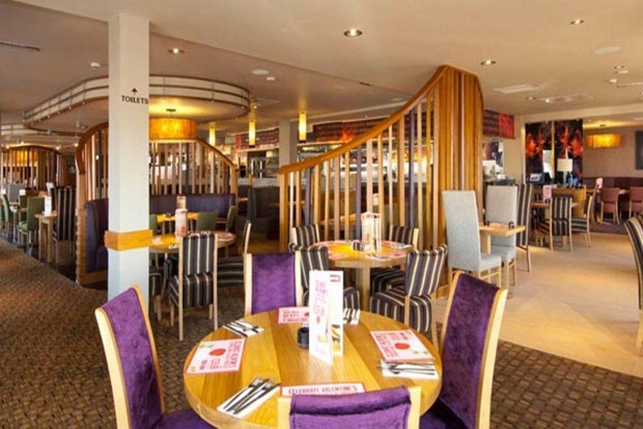 Premier Inn Newton Abbot Eksteriør billede